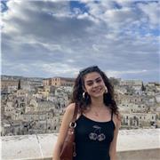 profesora de las anteriores asignaturas a niños de primaria y la ESO, tengo bachillerato social, el b2 de inglés y actualmente estoy estudiando sociología en la UV